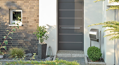 Kunststoffhaustüre mit Aufsatzdesign EGE Kunststoffhaustüre mit Aufsatzdesign EGE